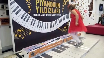  Piyanonun yıldızları Bursa'da
