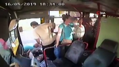 yarali kadin -  Yaşlı kadının otobüsten düşme anı kamerada  Videosu