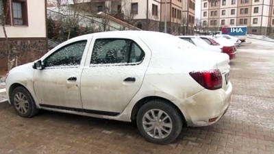  Elazığ'da kent merkezine yılın ilk karı yağdı 