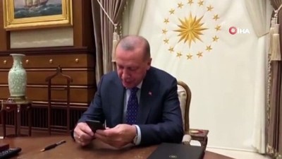  Cumhurbaşkanı Erdoğan, enkaz altından kurtarılan Azize Çelik ile telefonda görüştü