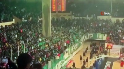 basketbol maci -  - Ürdün'de Basketbol Maçında ABD Karşıtı Protesto Videosu