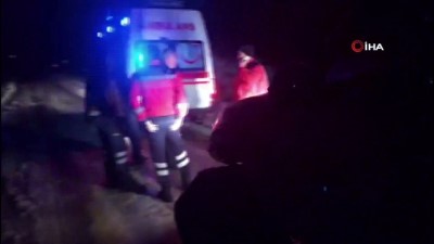 paletli ambulans -  Kar yolları kapattı, hasta kadının yardımına UMKE ekipleri yetişti Videosu