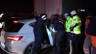  Uşak'ta trafik kazası: 2 ölü 