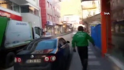  Çöpçünün mesleğine olan sevgisi dikkat çekti 