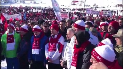  'Sarıkamış Şehitlerini Anma' yürüyüşü devam ediyor 