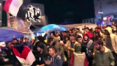 yolsuzluk -  ABD Bağdat Büyükelçiliği karşısına Süleymani’nin posteri asıldı Videosu