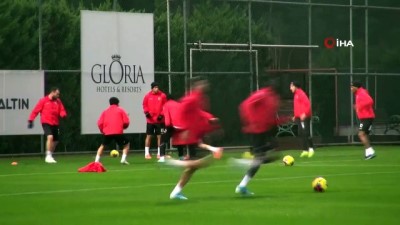 siddetli firtina - Alanyaspor yağmur altında çalıştı Videosu