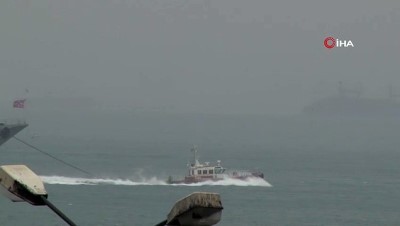 siddetli ruzgar -  Kadıköy açıklarında demirleyen Rus savaş gemisi görüntülendi  Videosu