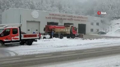  Kardan ulaşıma kapanan Bursa-Ankara yolu trafiğe açıldı 