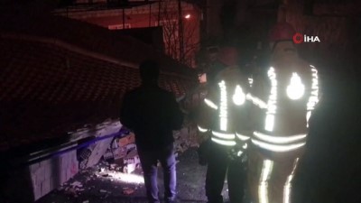 siddetli ruzgar -  Sarıyer'de aşırı rüzgar çatı uçurdu Videosu