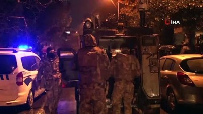  Kadıköy’de hırsızlık şüphelileri polise ateş açtı: 1 polis yaralı