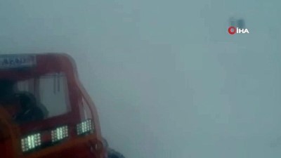 arazi araci -  Kar nedeniyle mahsur kalan işçi kurtarıldı  Videosu
