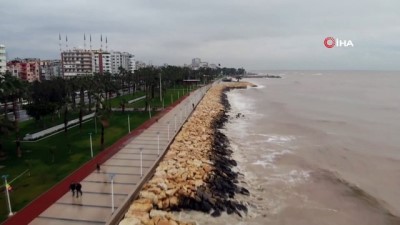 nadan -  Mersin'de deniz çamura bulandı Videosu