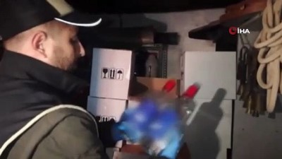 sahte raki -  İzmir’de bin 406 şişe sahte içki ele geçirildi  Videosu