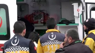  Konya’da ticari araç ile tır çarpıştı: 4 yaralı 