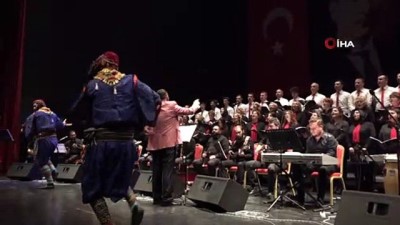  Sanatçı Onur Şan Bileciklilerle buluştu 