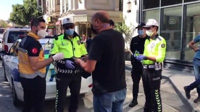 Taksim'de karantina ihlali yapan taksi şoförü sağlık ekiplerine teslim edildi - İSTANBUL