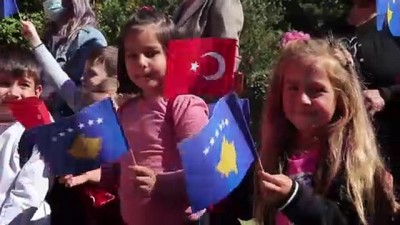 ilkogretim okulu - Türk askerinden Kosova'da eğitime destek - PRİZREN Videosu
