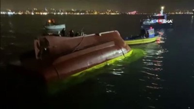  Samatya sahili açıklarında balıkçı teknesi alabora oldu: 2 kişi hayatını kaybetti, 11 kişi de yaralandı