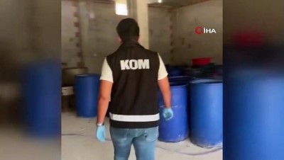  Adana'da 3 bin 220 litre sahte içki ele geçirildi