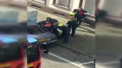  - Almanya’da polis şiddeti