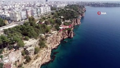  Dünyaca ünlü sahilin dibinde üzücü görüntüler