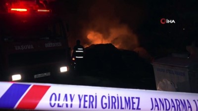  Amasya’da ahır yangını: 16 büyükbaş hayvan telef oldu