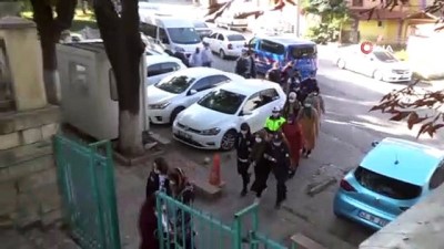  FETÖ’nün paralarını peynir kutusunda saklayan ablalar adliyede