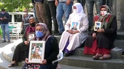 tahammul -  HDP önündeki ailelerin evlat nöbeti 404'üncü gününde Videosu