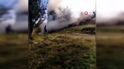  Köylüler yangını söndürebilmek için zamanla yarıştı