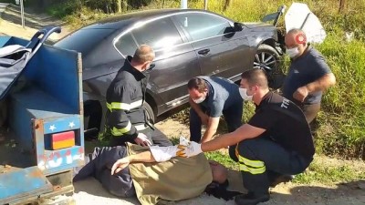 trol -  Tarım aracı ile otomobil çarpıştı: 1 yaralı Videosu