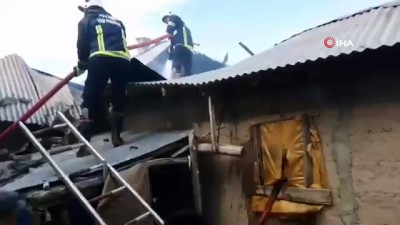cati yangini -  - Van’da çatı yangını Videosu
