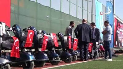 akulu sandalye -  Elazığ'da ' Engelleri kaldırıyoruz' projesi ile 80 adet akülü araç verildi Videosu
