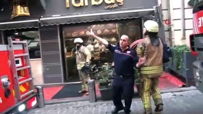 yangin panigi -  Taksim’de yangın paniği Videosu