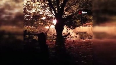  İki katlı ahşap ev kül oldu