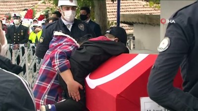 baba ocagi -  Sakarya’da şehit düşen polis memuru Ankara’da toprağa verildi Videosu