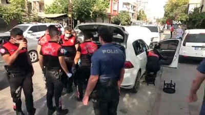  Polis camı kırıp hayat kurtardı