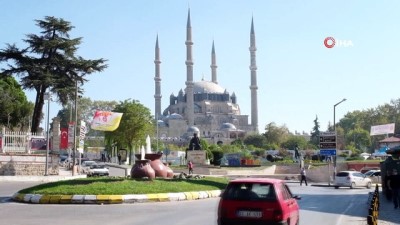  Edirne’de, Bulgarca maske ve sosyal mesafe anonsu