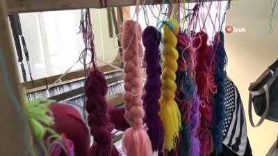  Karnavas bezi geleneğini gelecek nesillerle aktarıyorlar