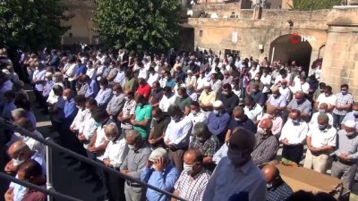  Koronadan ölen eski belediye başkanı defnedildi