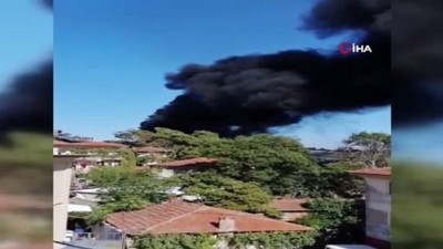  Lastik deposunda korkutan yangın