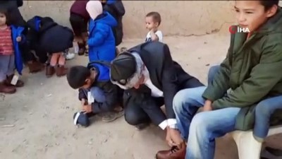 okul kiyafeti -  Suriye'deki bin Doğu Türkistanlı çocuğa mont ve bot Videosu