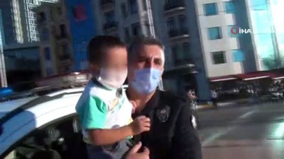  Taksim’de ailesini kaybeden çocuğu annesine polis ulaştırdı