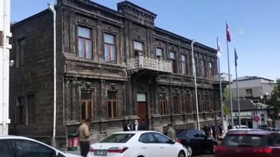 meclis uyesi - Tutuklanan HDP'li Kars Belediye Başkanı Bilgen görevden uzaklaştırıldı Videosu