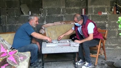 kesk -  Diyarbakırlı taş ustası bazalt taşından sanat eserleri çıkarıyor Videosu