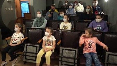 golge oyunu -  Karagöz ve Hacivat'ın pandemi esareti sona erdi Videosu
