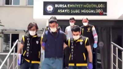 guvenlik kamerasi -  Bursa'da bir kişinin öldüğü silahlı kavgada nefsi müdafaa savunması Videosu