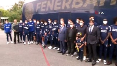 takim otobusu - Fenerbahçeli taraftarların seçtiği takım otobüsünde 4 Nisan vurgusu Videosu