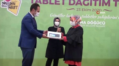 bilgi evleri -  Sancaktepe'de ihtiyaç sahibi öğrencilere tablet hediye edildi Videosu