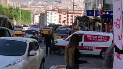taksi duragi -  Esenyurt’ta taksiciler arasında yolcu alma kavgasında kan döküldü Videosu